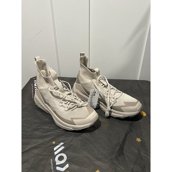 New Women’s 7.5 Adidas Terrex Free Hiker 2 Hiking Beige Athletic Shoes IF7120 - Picture 4 of 10